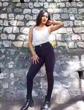 Independent ahmedabad escort in stylish outfit